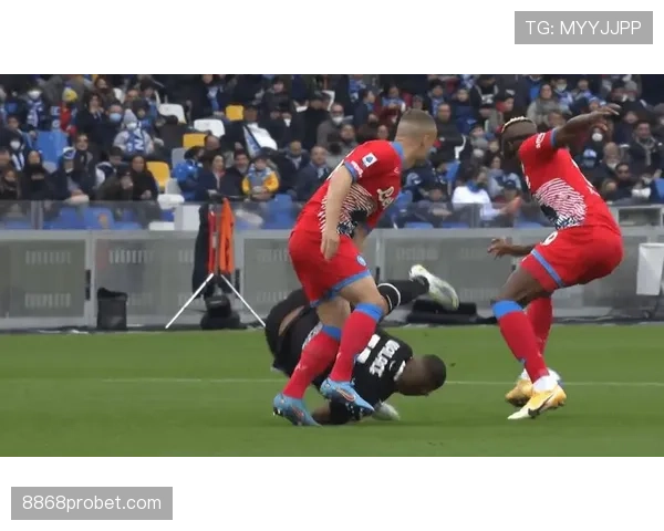 奥斯梅恩在快速反击中的战术价值与作用机制解析